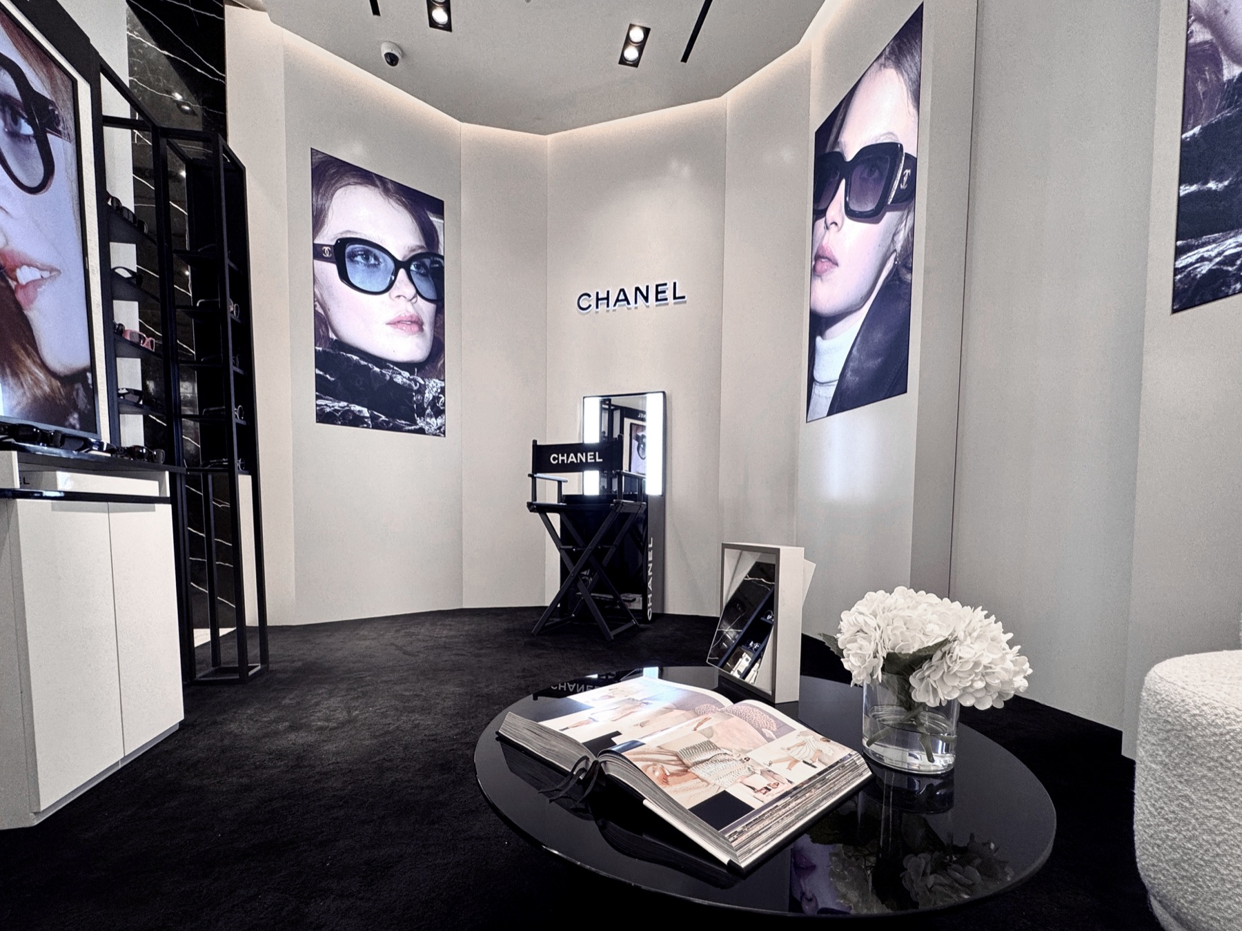 Oliver Peoples Boutique Support